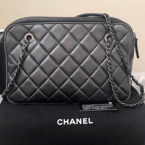 SOLD 🌟Chanel Camara Bag - Picture 3 of 8